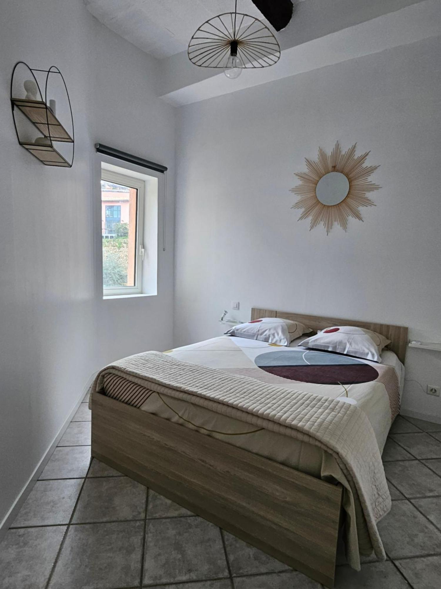 Appartement Dans Ancien Moulin A Huile Renove Grasse Eksteriør bilde